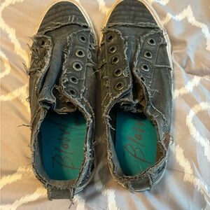 Blowfish Malibu Play Sneakers, Women’s size 7.5, gray